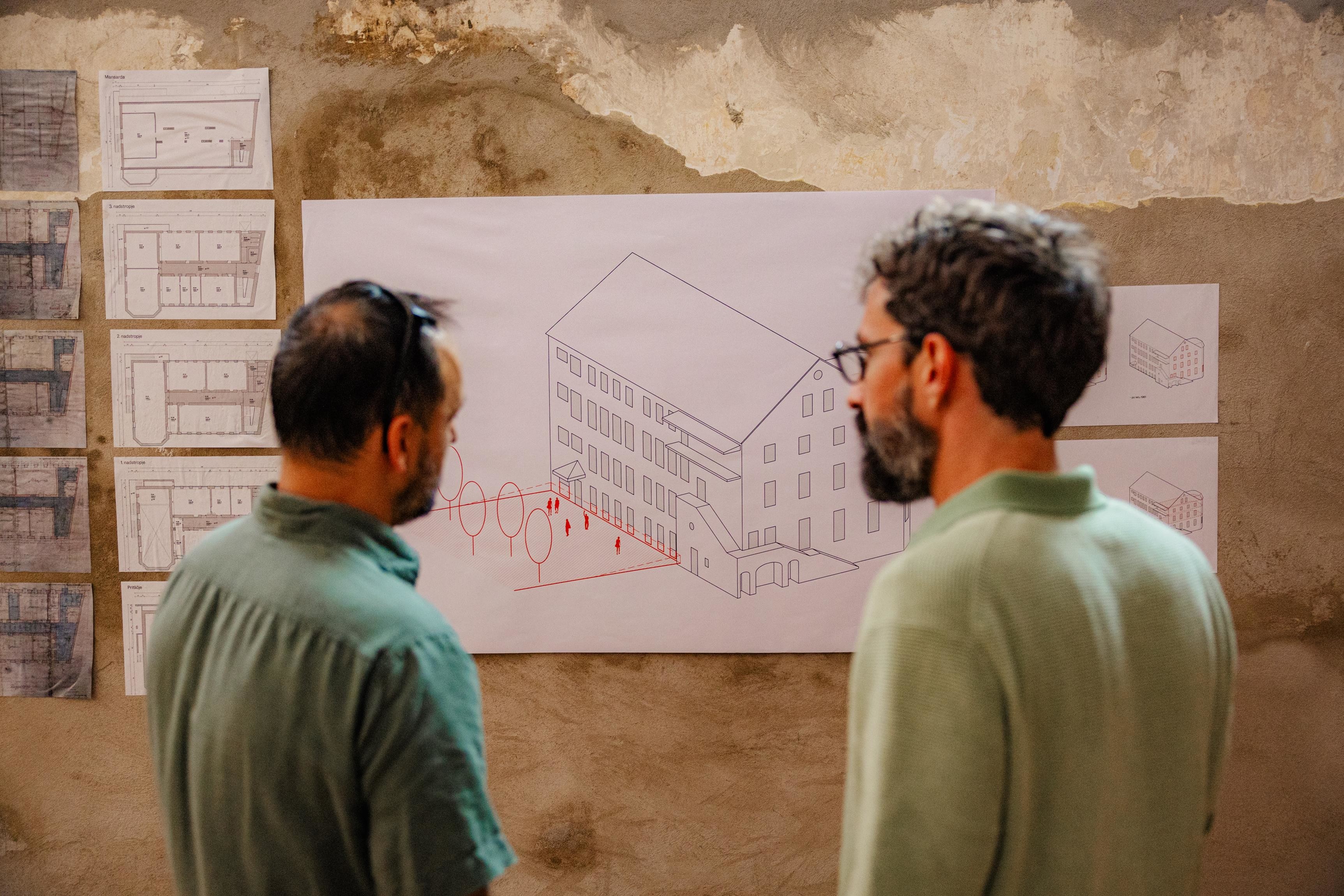 Kajuhov dom dan odprtih vrat 4