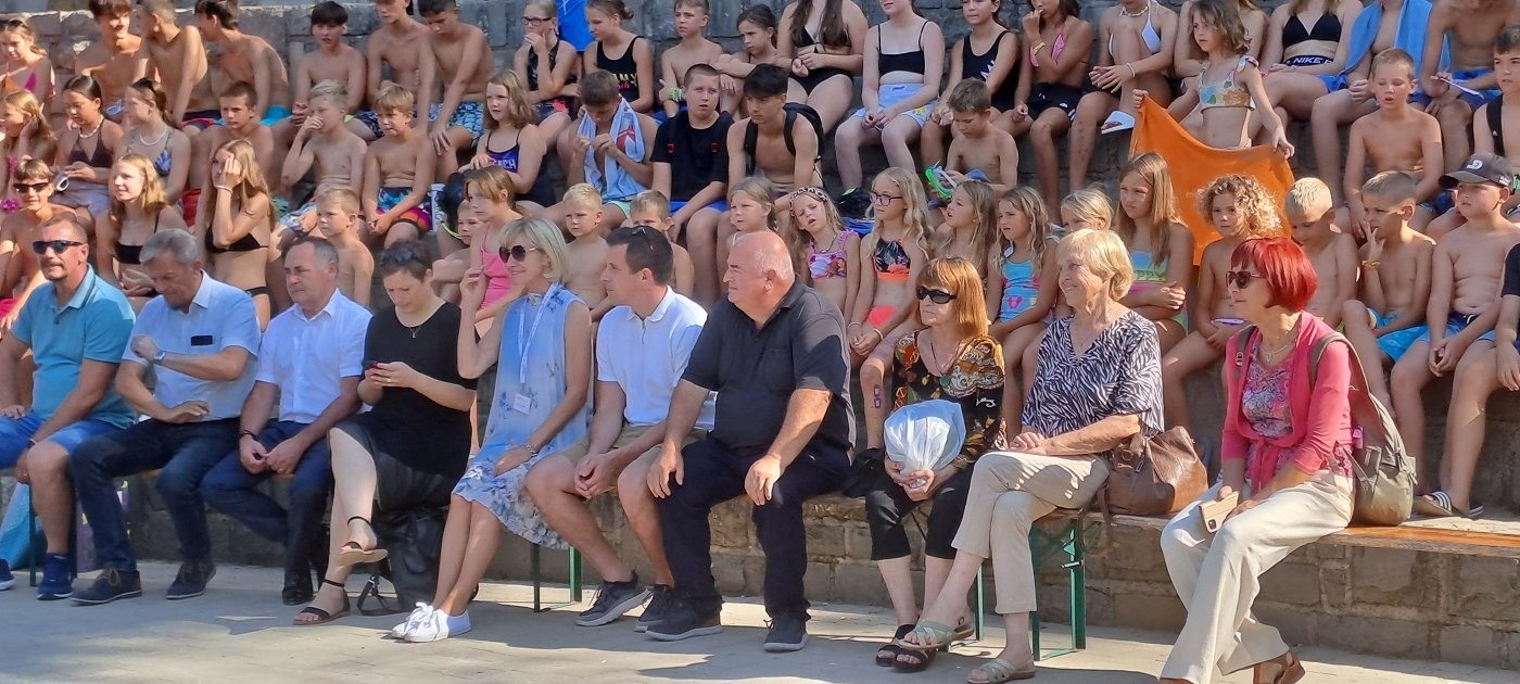 Obiskovalci na Debelem rtiču