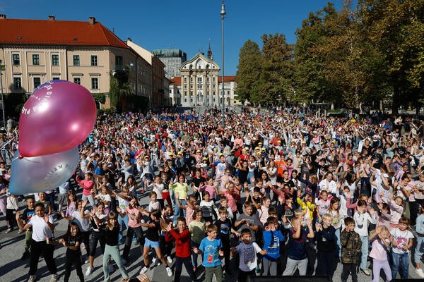 utrinek s prireditve diham ples