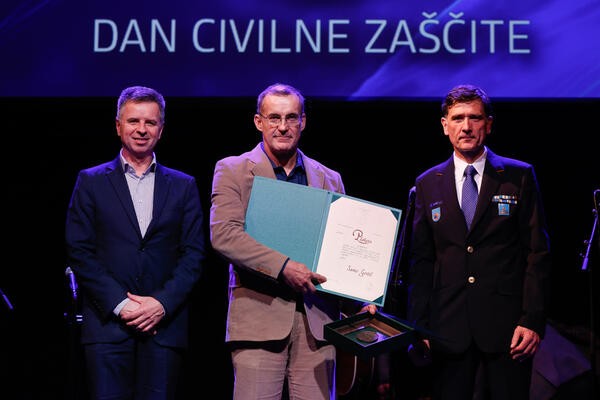 Plaketo je prejel Samo Gostič. Foto: N. Rovan