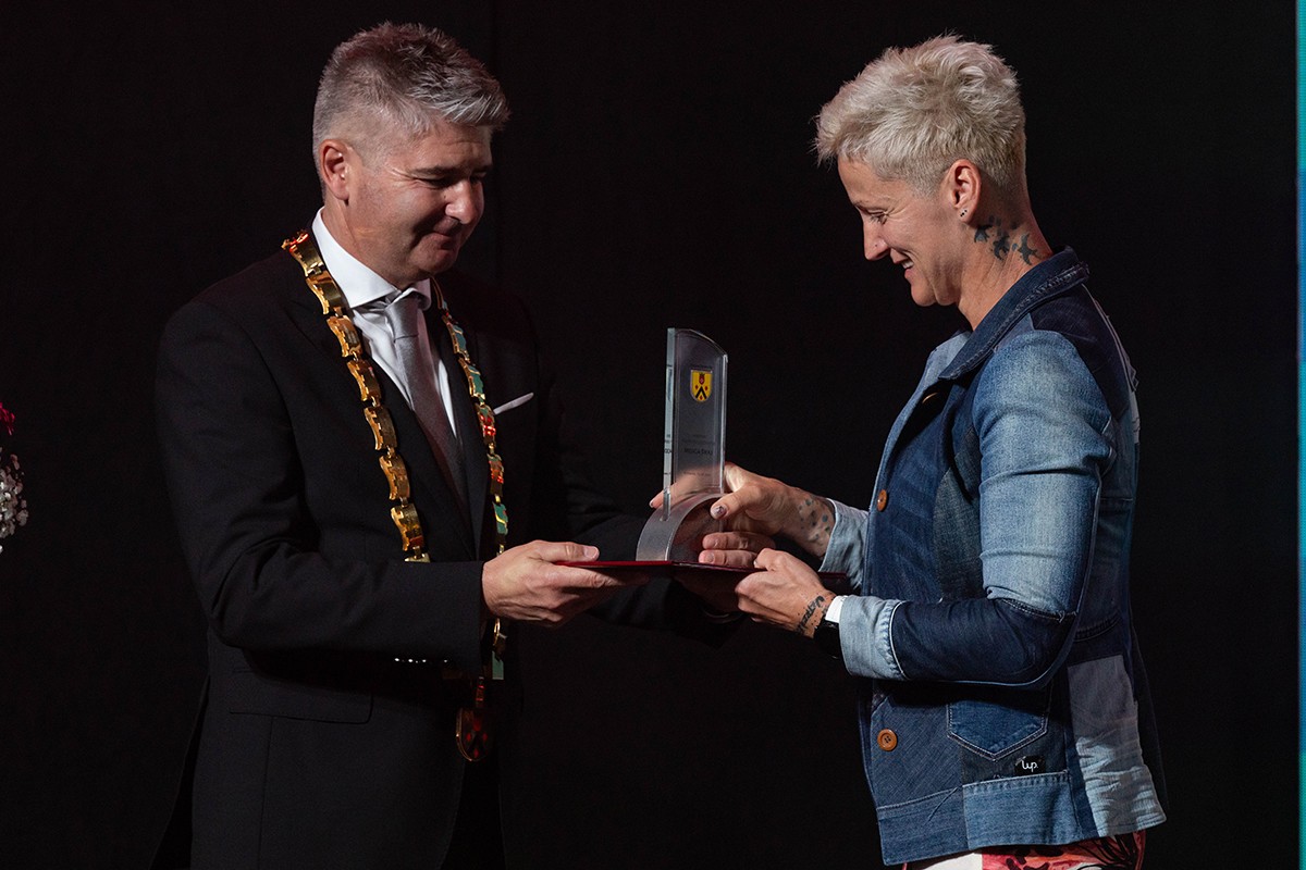 Župan Jurij Kern in Mojca Šraj