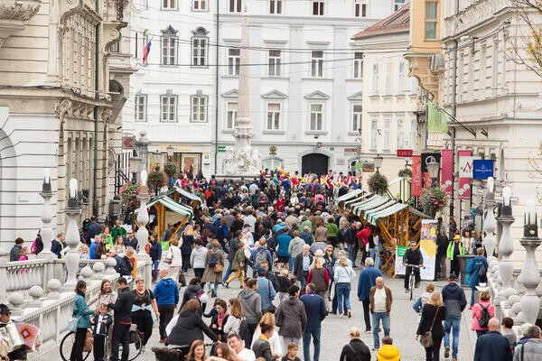 Medeni Dan foto Luka Dakskobler