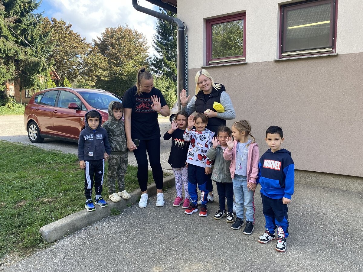 otroci na čistilni akciji (5)