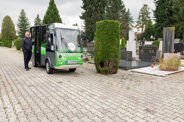 S Kavalirjem po Žalah. Foto: Doris Kordić, glasilo Ljubljana