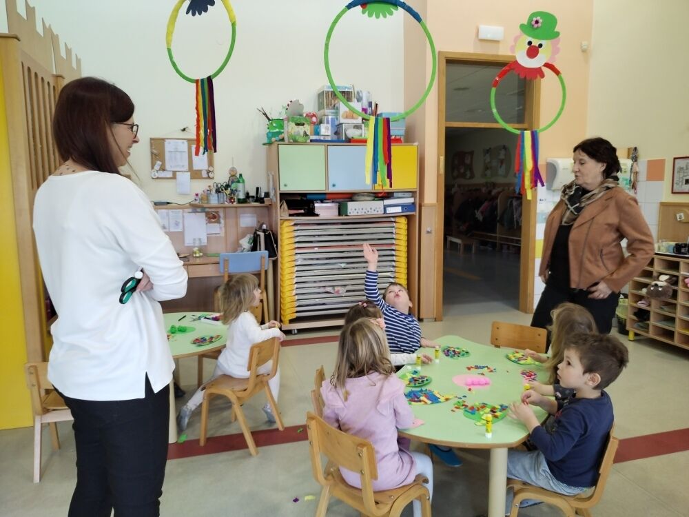 Obisk gospe Nives Zore, vodje Oddelka za predšolsko vzgojo na Zavodu RS  za šolstvo v Vrtcu Križevci ob zaključku razvojne naloge