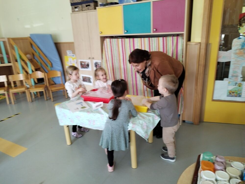 Obisk gospe Nives Zore, vodje Oddelka za predšolsko vzgojo na Zavodu RS  za šolstvo v Vrtcu Križevci ob zaključku razvojne naloge