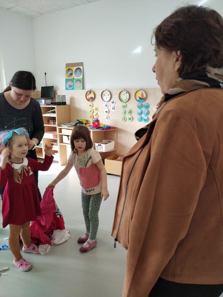 Obisk gospe Nives Zore, vodje Oddelka za predšolsko vzgojo na Zavodu RS  za šolstvo v Vrtcu Križevci ob zaključku razvojne naloge