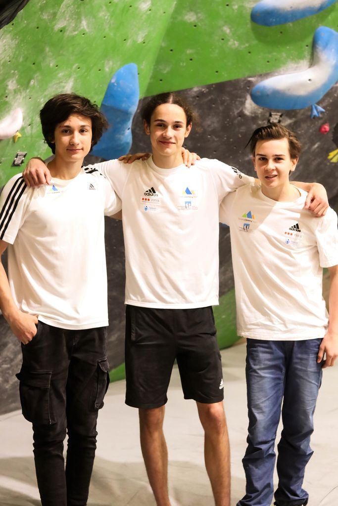 Kar trije fantje iz Brezovice člani slovenske mladinske reprezentance v športnem plezanju!