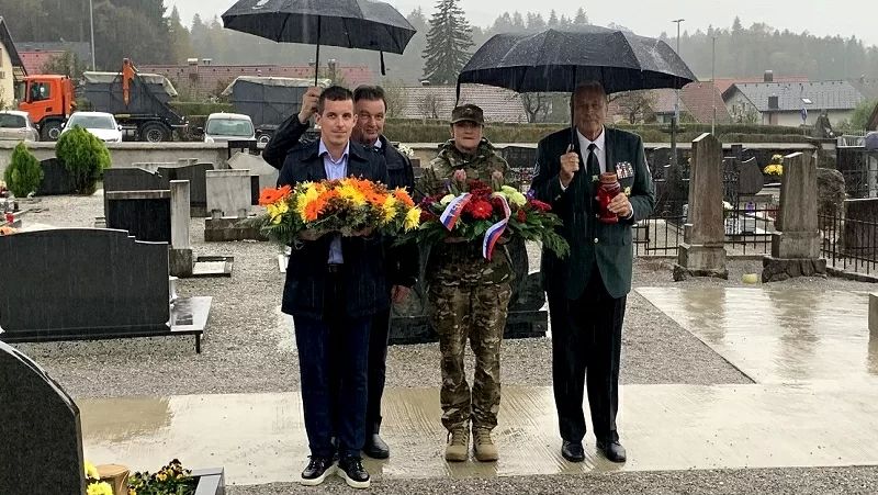 Podžupan Urban Kramar položil cvetje na grob Franca Uršiča