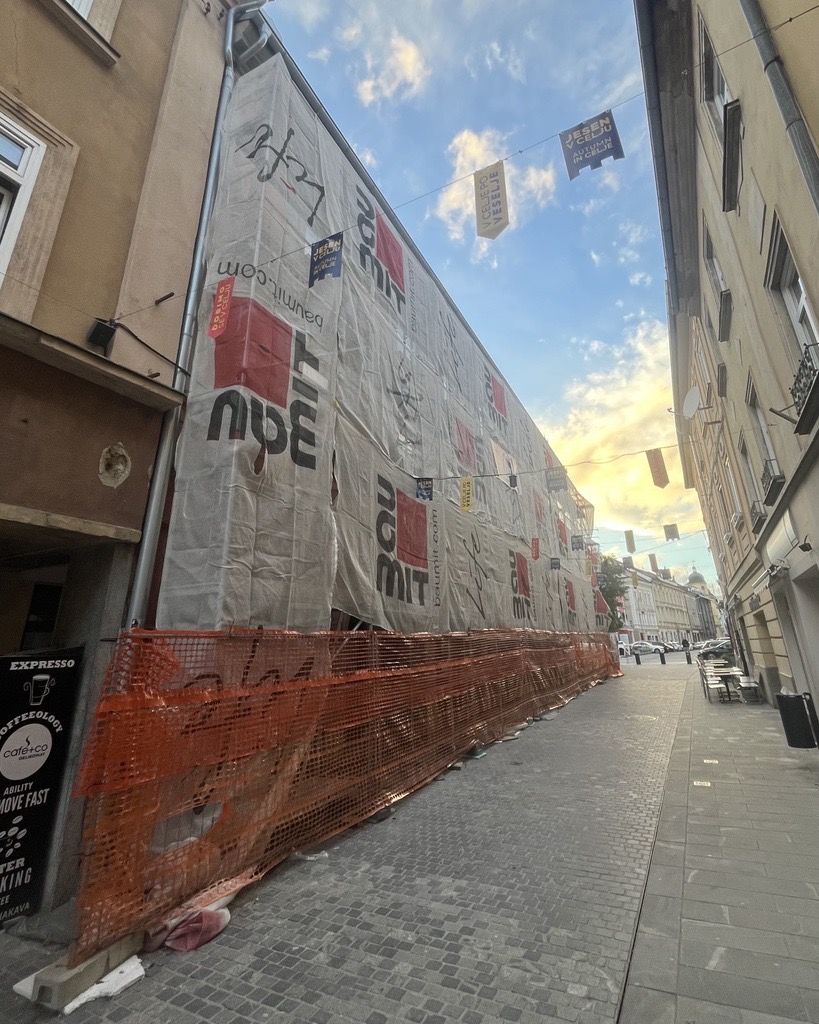 Mestna občina Celje sofinancira obnovo treh fasad na Razlagovi in Prešernovi ulici