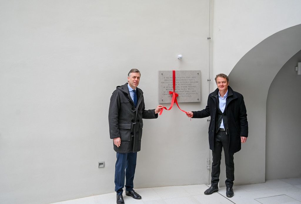 Na Glavnem trgu zaživela prenovljena stavba z osmimi stanovanji