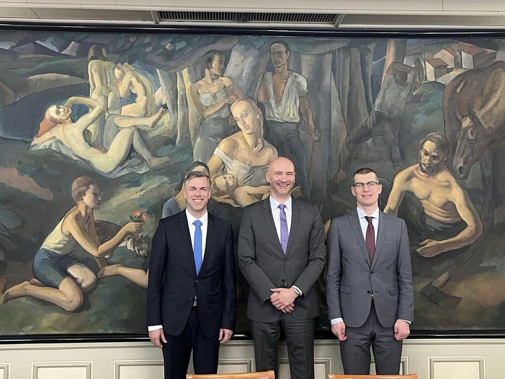 Povezovanje med Novim mestom in Zagrebom