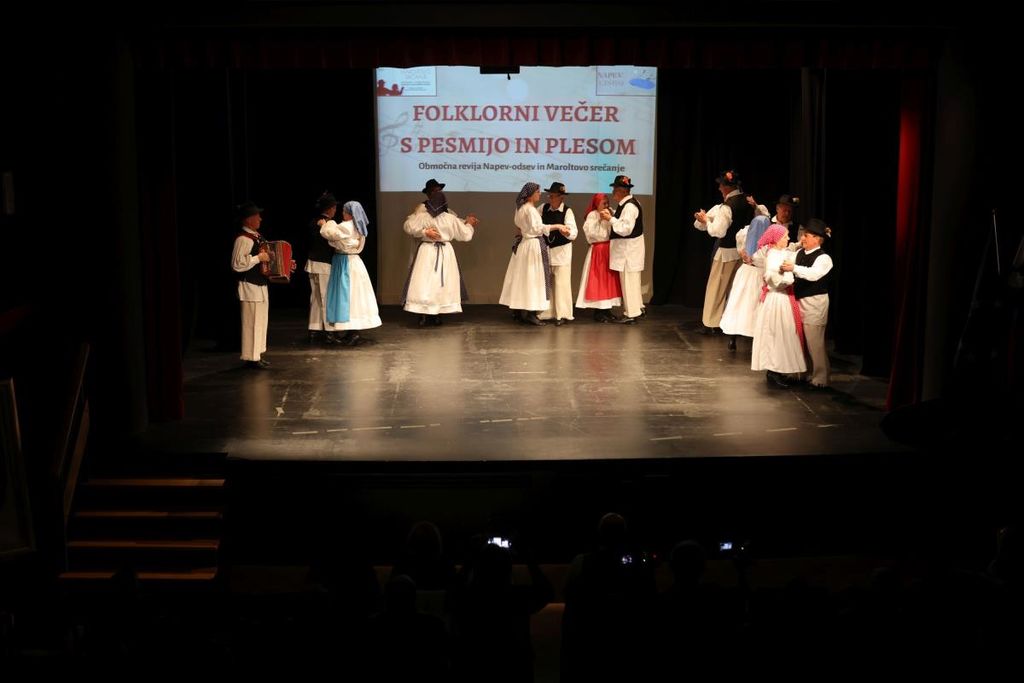 Folklorni večer v Mokronogu