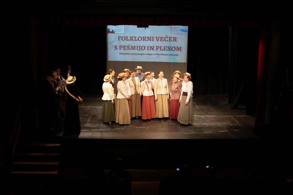 Folklorni večer v Mokronogu