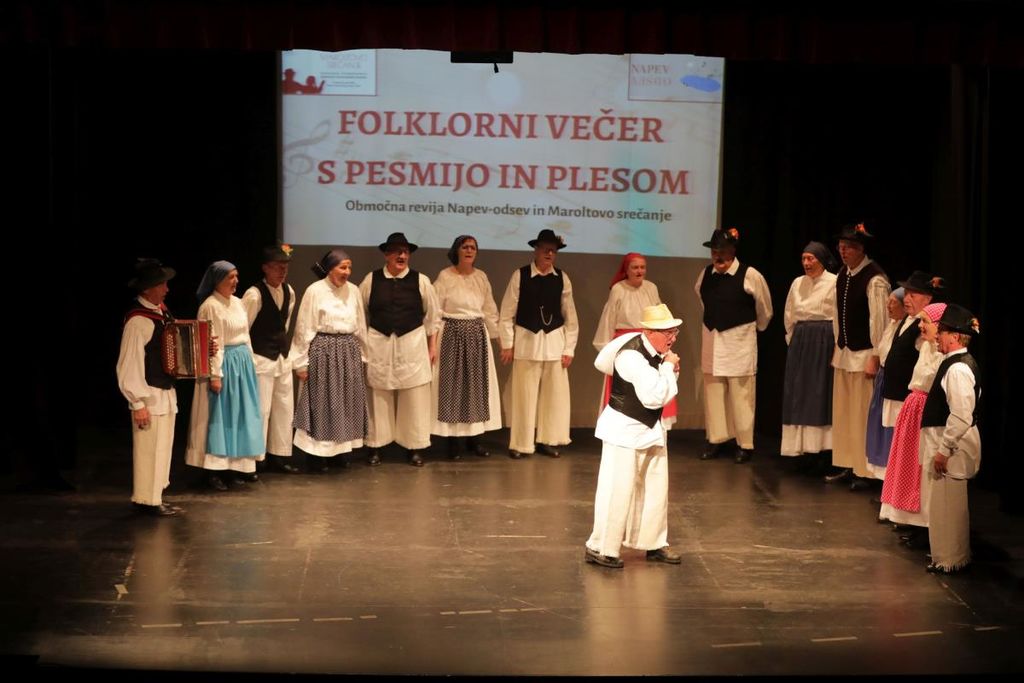 Folklorni večer v Mokronogu