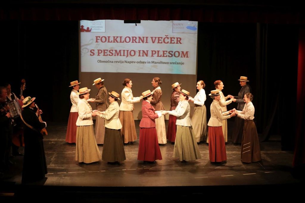 Folklorni večer v Mokronogu