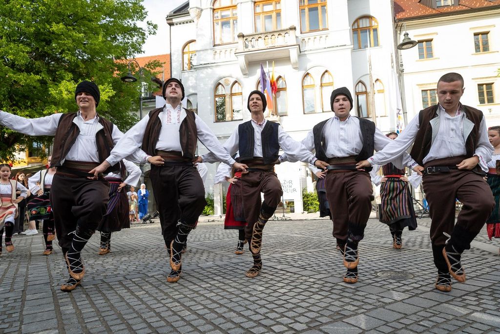 Žur vseh kultur in mladinska folklorna sekcija SKD Novo mesto