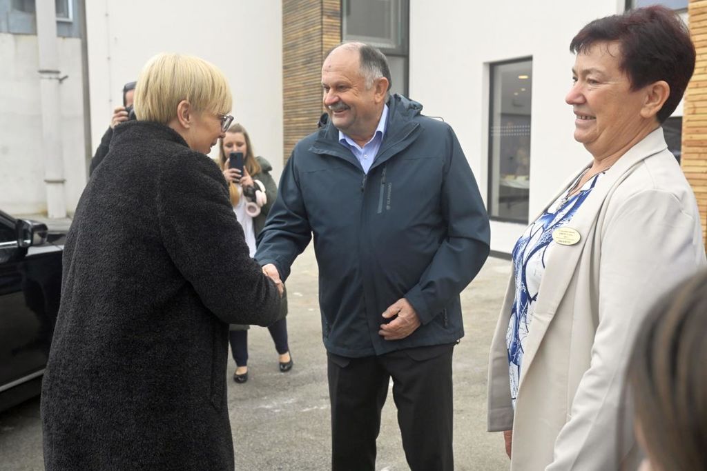 PRAZNIK ŠTRUKLJEV, PREDSEDNICA DR. NATAŠA PIRC MUSAR PODELILA NAGRADE