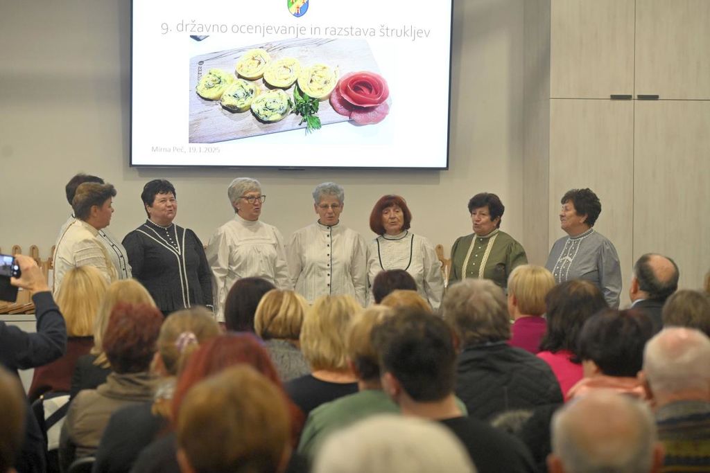 PRAZNIK ŠTRUKLJEV, PREDSEDNICA DR. NATAŠA PIRC MUSAR PODELILA NAGRADE