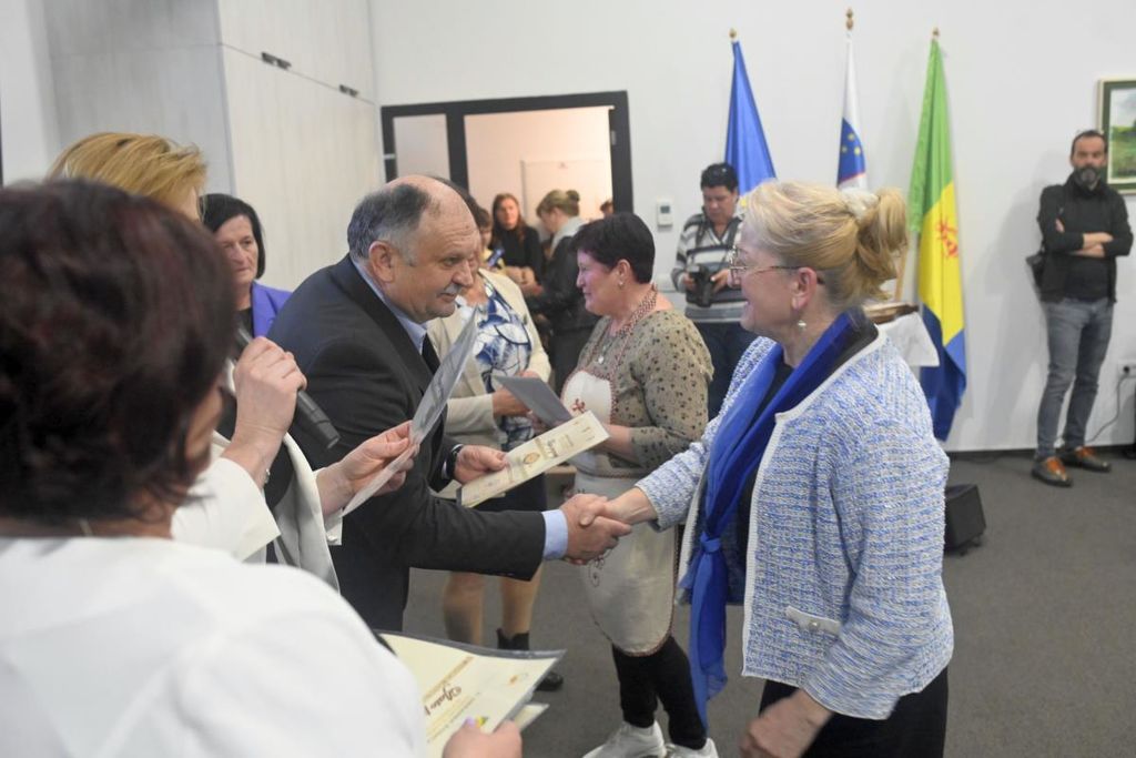 PRAZNIK ŠTRUKLJEV, PREDSEDNICA DR. NATAŠA PIRC MUSAR PODELILA NAGRADE