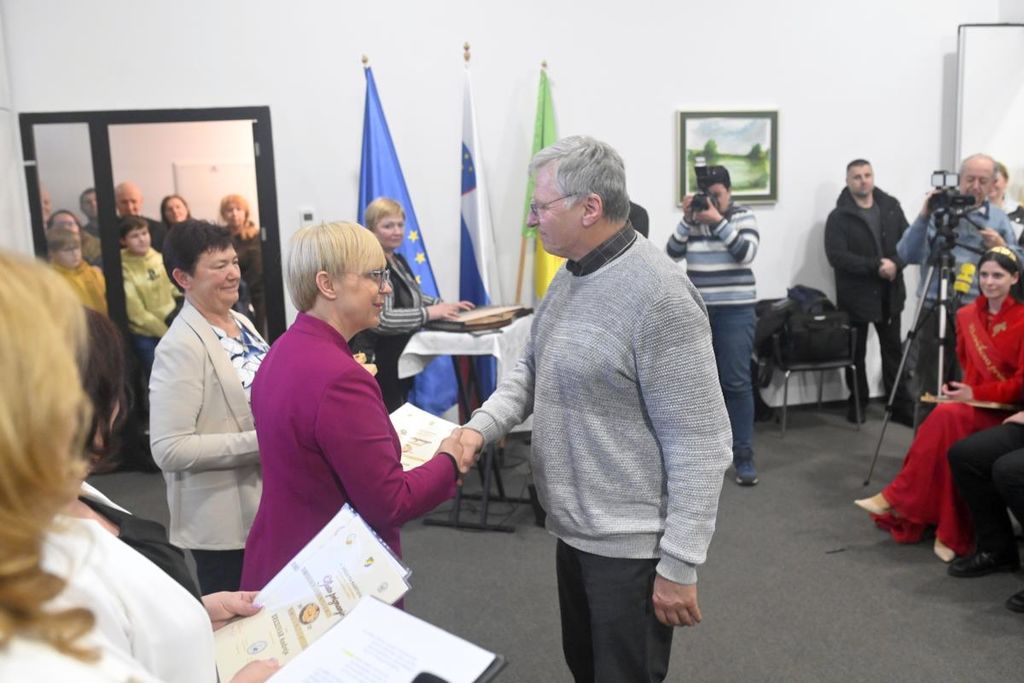 PRAZNIK ŠTRUKLJEV, PREDSEDNICA DR. NATAŠA PIRC MUSAR PODELILA NAGRADE
