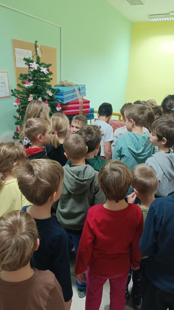POŠ Trnava - božični direndaj in obisk Božička