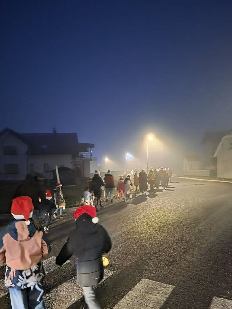 POŠ Trnava - božični direndaj in obisk Božička