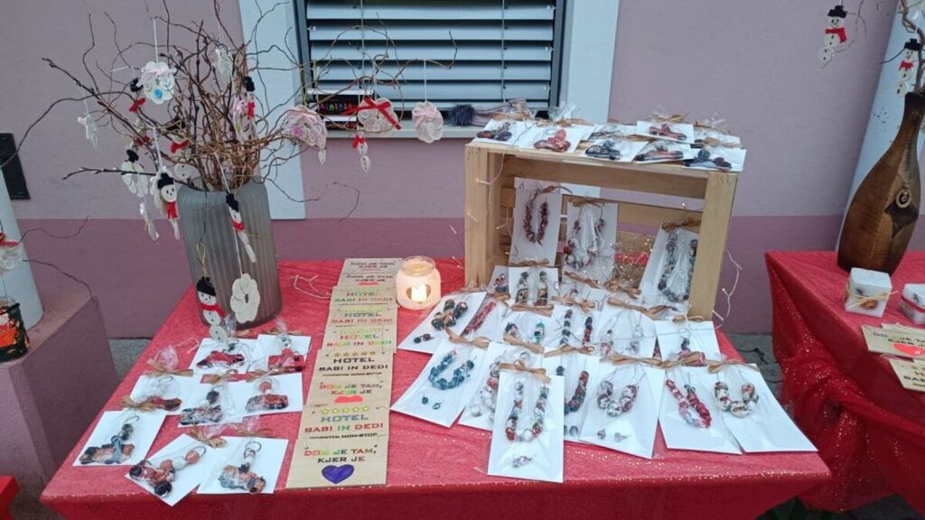 POŠ Trnava - božični direndaj in obisk Božička