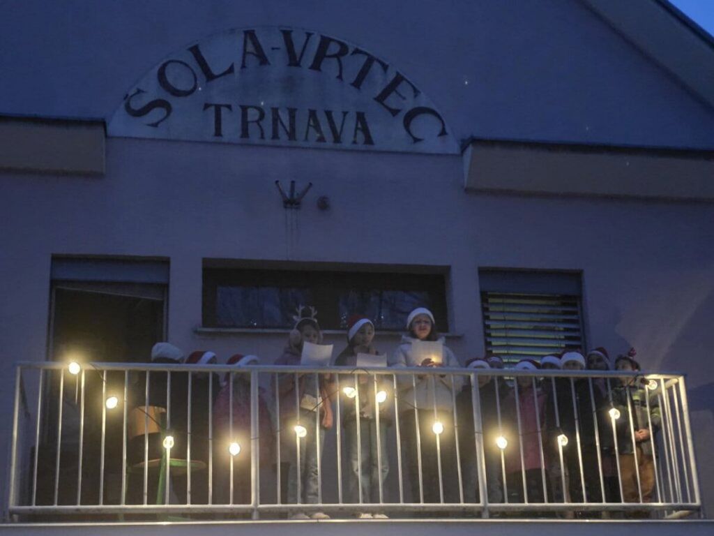 POŠ Trnava - božični direndaj in obisk Božička