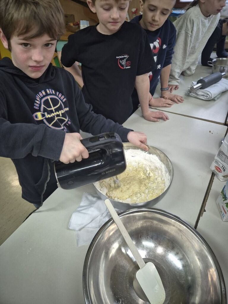 POŠ Trnava - božični direndaj in obisk Božička