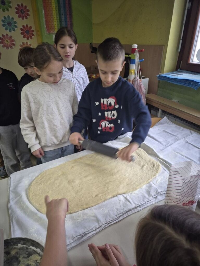 POŠ Trnava - božični direndaj in obisk Božička