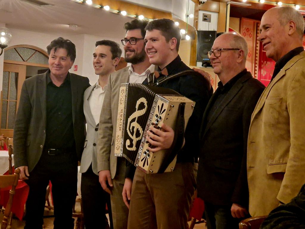 Učenci Matjaža Kokalja z Ovsi&scaron; z vrhunskimi rezultati na 16. Tradicionalnem tekmovanju harmonikarjev za nagrado Avsenik 2023