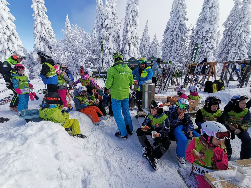 Uspešen zaključek smučarskega tečaja na Kopah