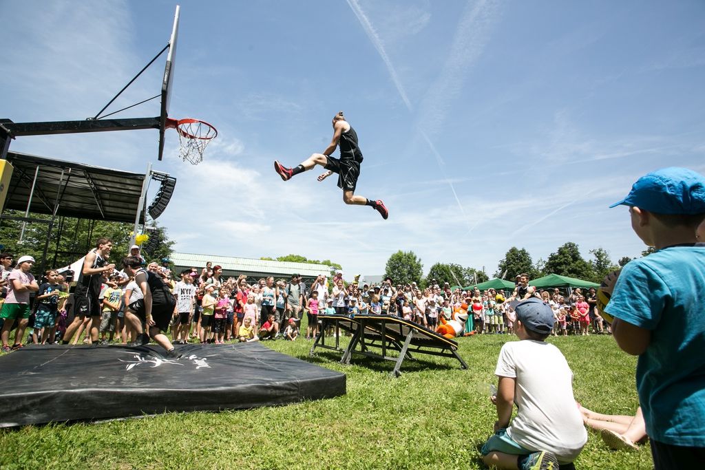 Nastop Dunking Devils