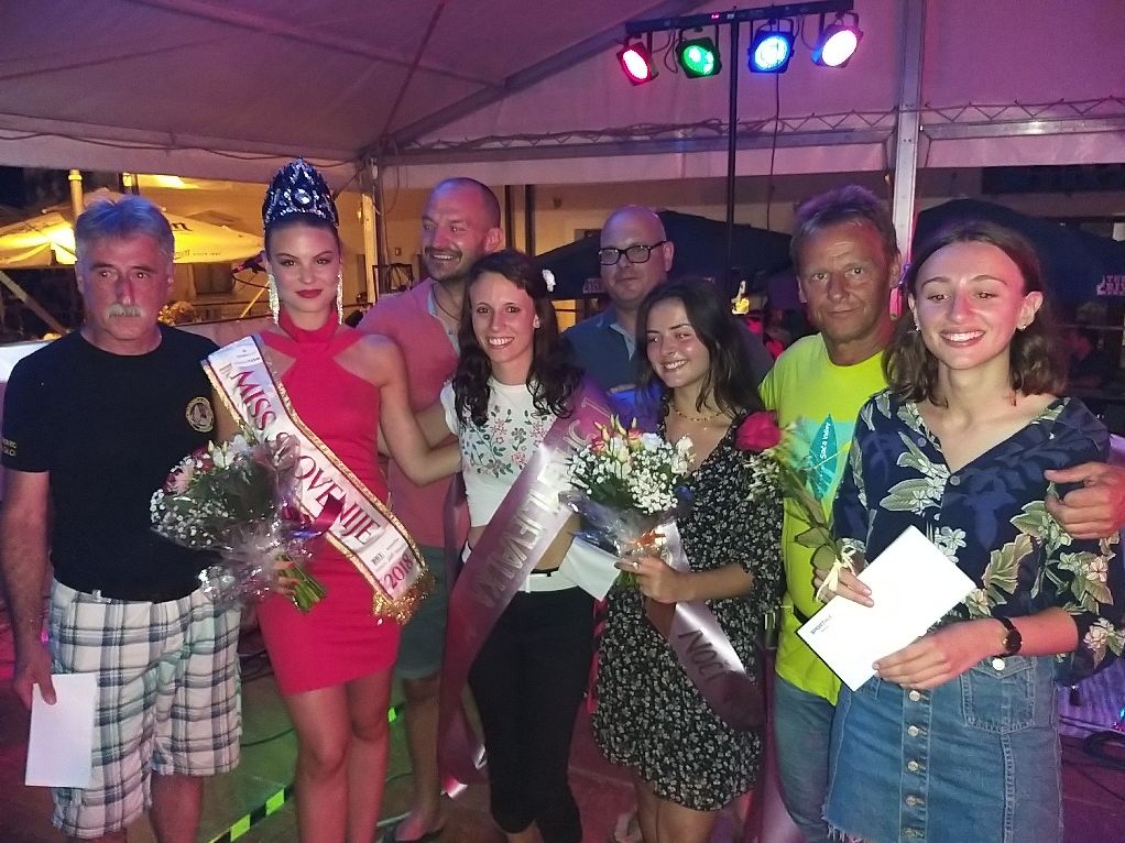 ČOMPARSKA NOČ USPEŠNA