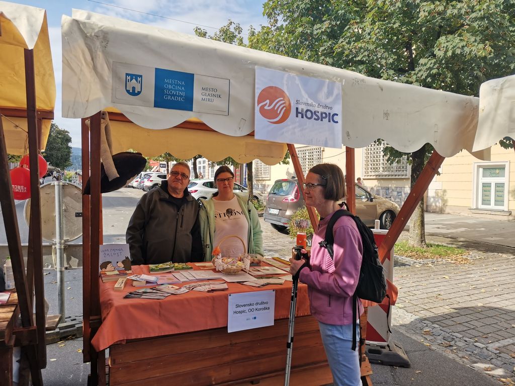 prostovoljci