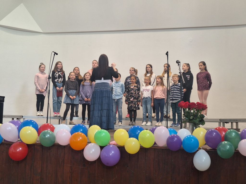 Otroški pevski zbor POŠ Bilje