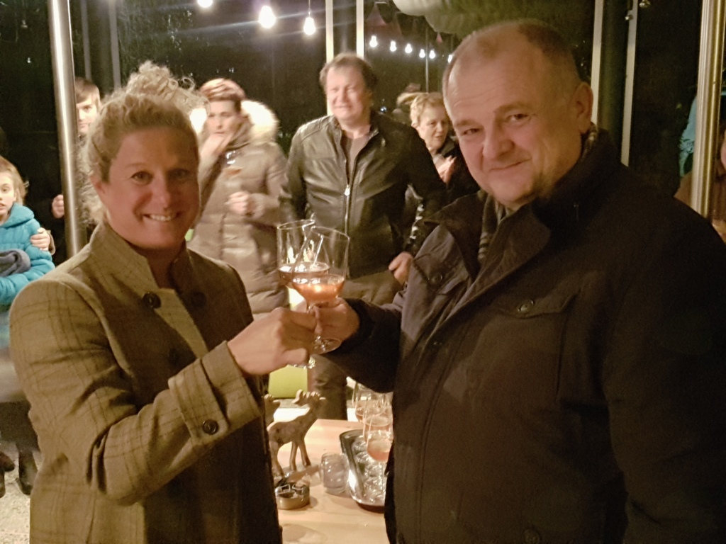 Župan je Ano Roš osebno povabil na uradni sprejem pri županu, ki bo v mesecu aprilu, ko se bo Roševa iz Melbourna v Kobarid vrnila z eno najprestižnejših nagrad kulinaričnega sveta.