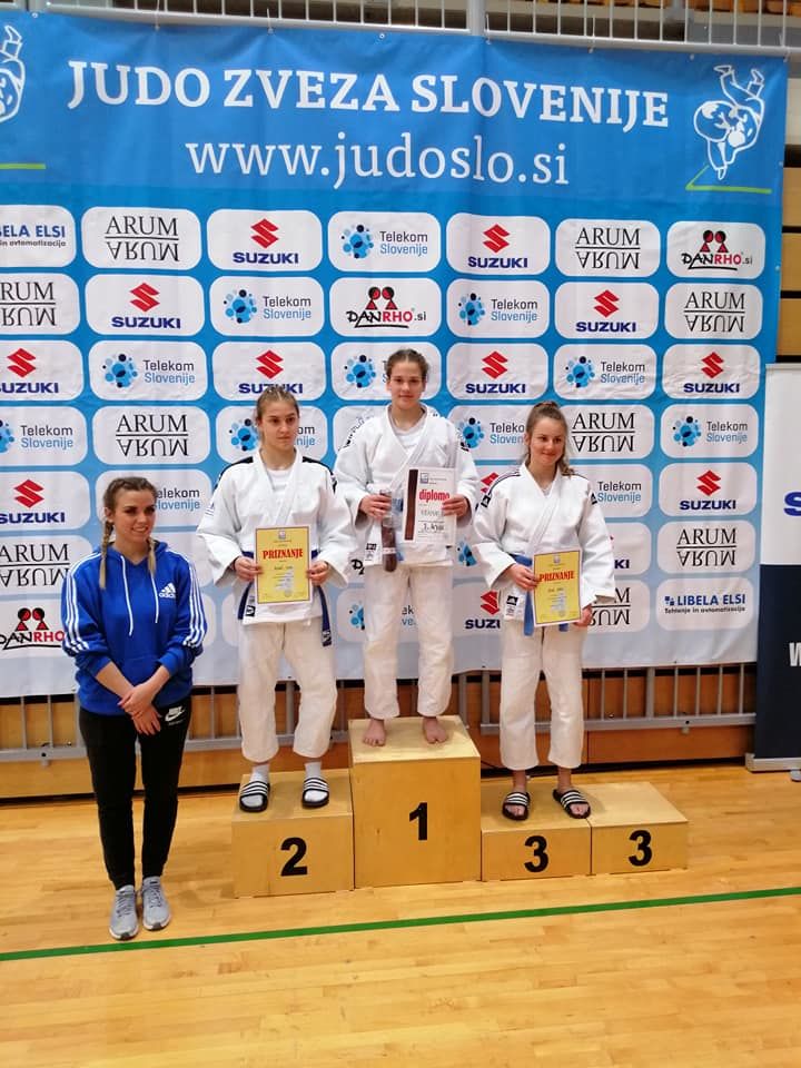 Anita Kramer članska državna prvakinja po pasovih v Kopru Občina Vojnik MojaObčina.si