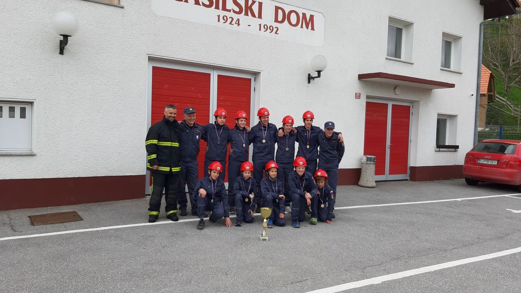 Mladinska ekipa PGD Drenov Grič - Lesno Brdo bo zastopala Slovenijo na mladinski gasilski olimpijadi, ki bo julija letos v Švici.