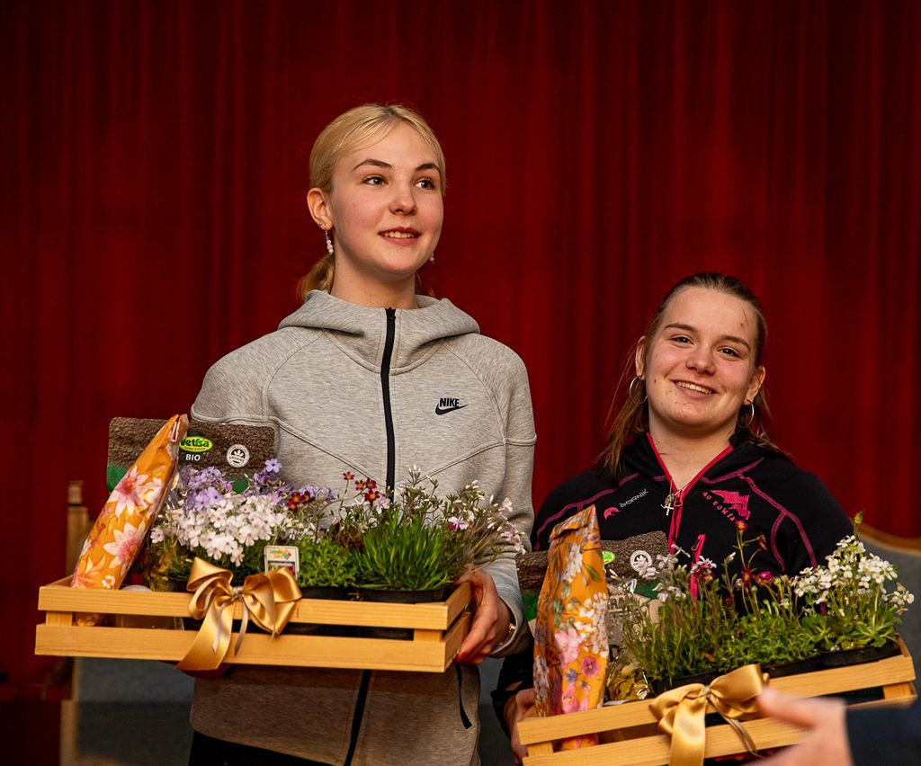 Prvo mesto sta osvojili Zala Jarc in Zala Jemec z BC Naklo. Foto: Mirko Kunšič
