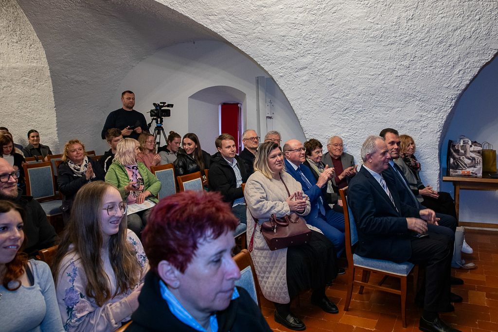 Razglasitev nagrajencev v Viteški dvorani na Blejskem gradu. Foto: Mirko Kunšič