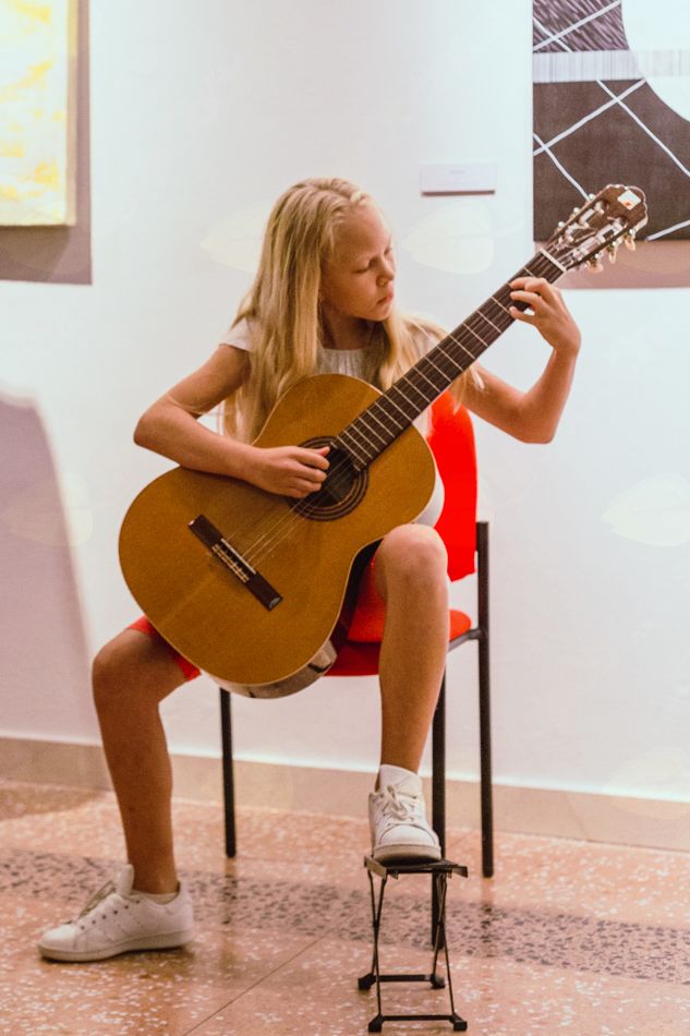 Simon Vovk razstavlja v galeriji Herman Pečarič