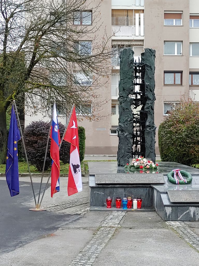 Komemorativna slovesnost ob dnevu spomina na mrtve pri osrednjem spomeniku NOB na Polzeli