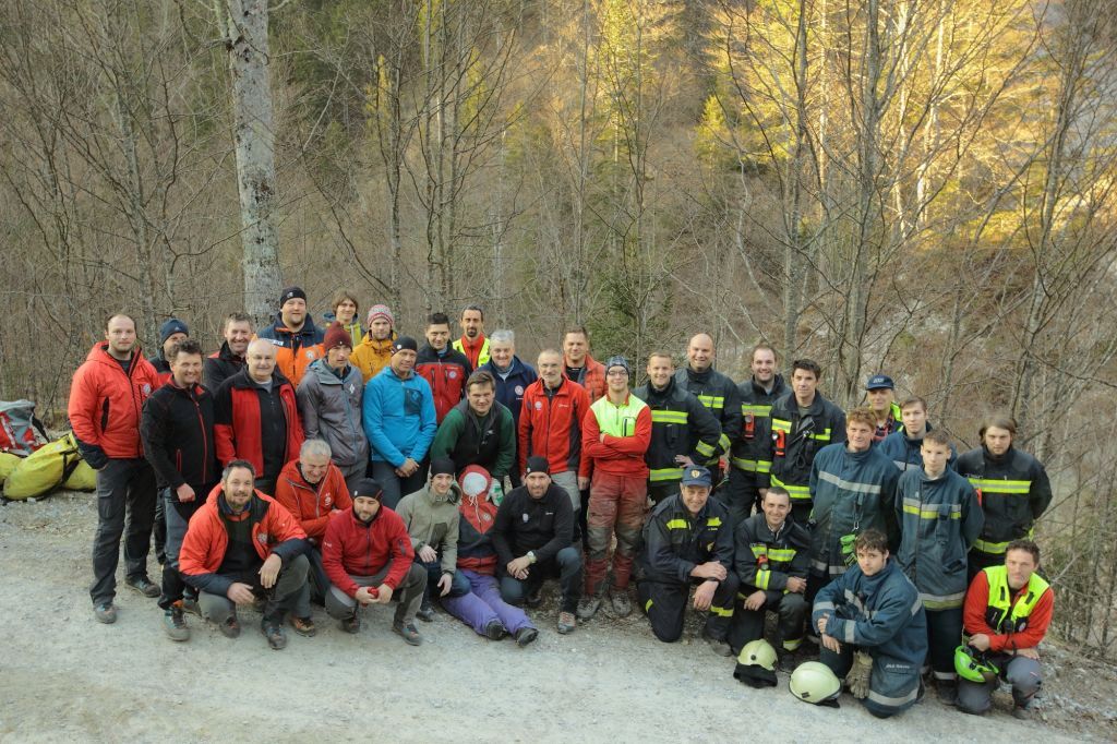 Udeleženci vaje nesreča v gozdu 2015