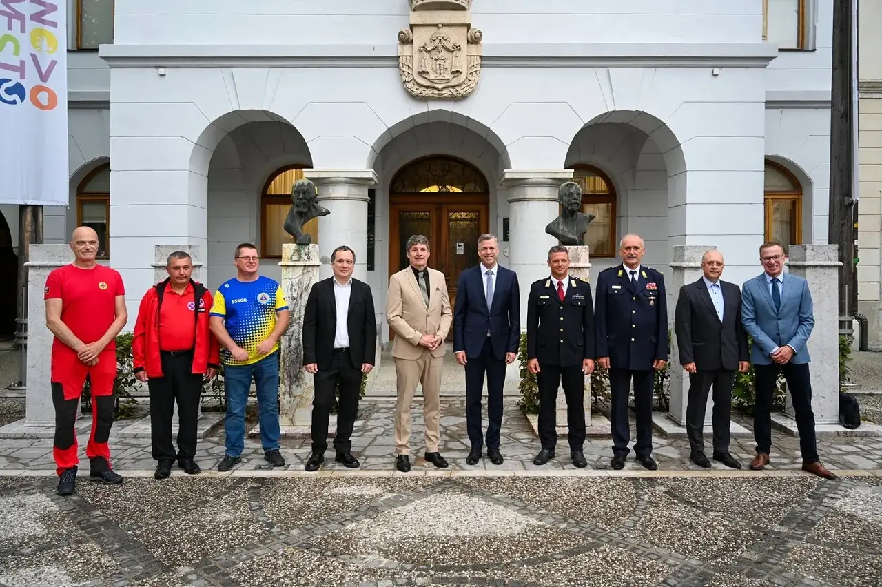Podpisniki in predstavniki organizacij v RSZRP