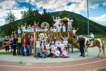 Veter v laseh - S ŠPORTOM DO ZABAVE Z DRUŽINO