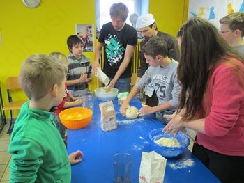 Dan odprtih vrat Mladinskega dnevnega centra KamRa 