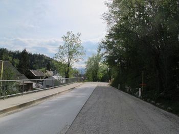 Asfaltiranje državne ceste v Begunjah