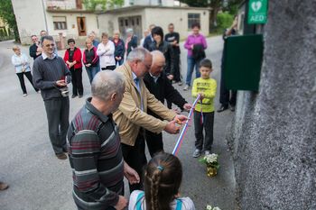 Ko vas stopi skupaj ...